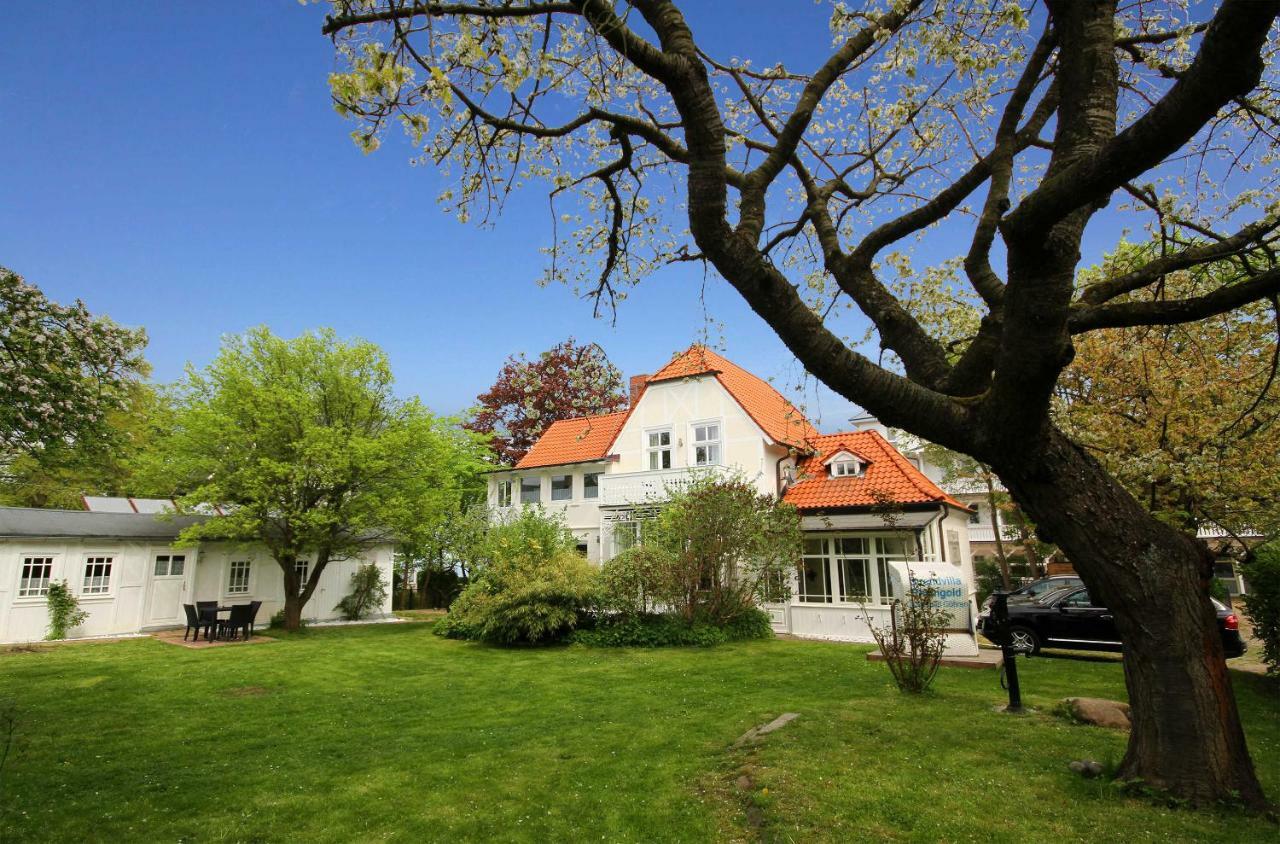 Strandvilla Rheingold - Ferienwohnung Miro เกอเรน ภายนอก รูปภาพ